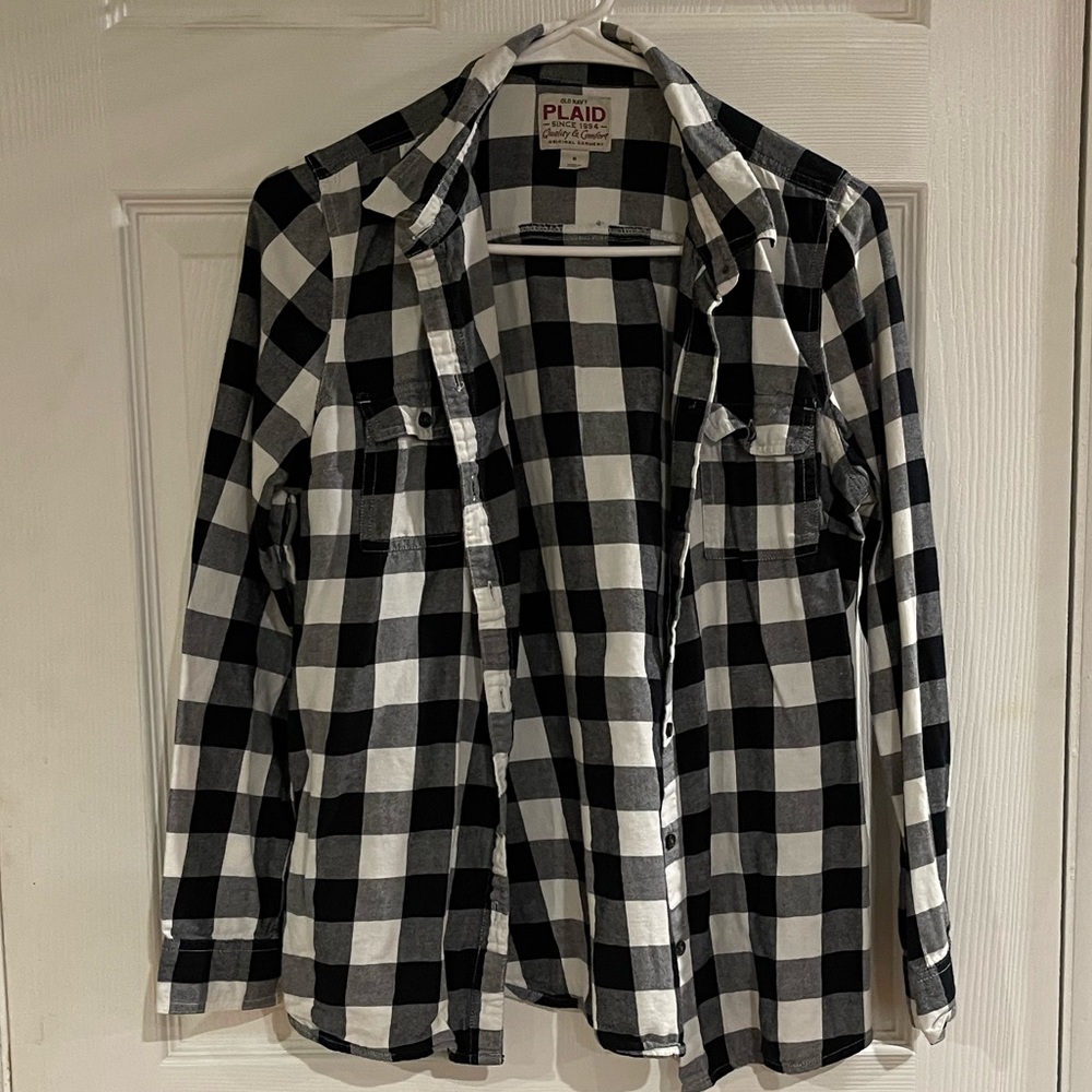 Black & White Plaid Shirt (medium)!